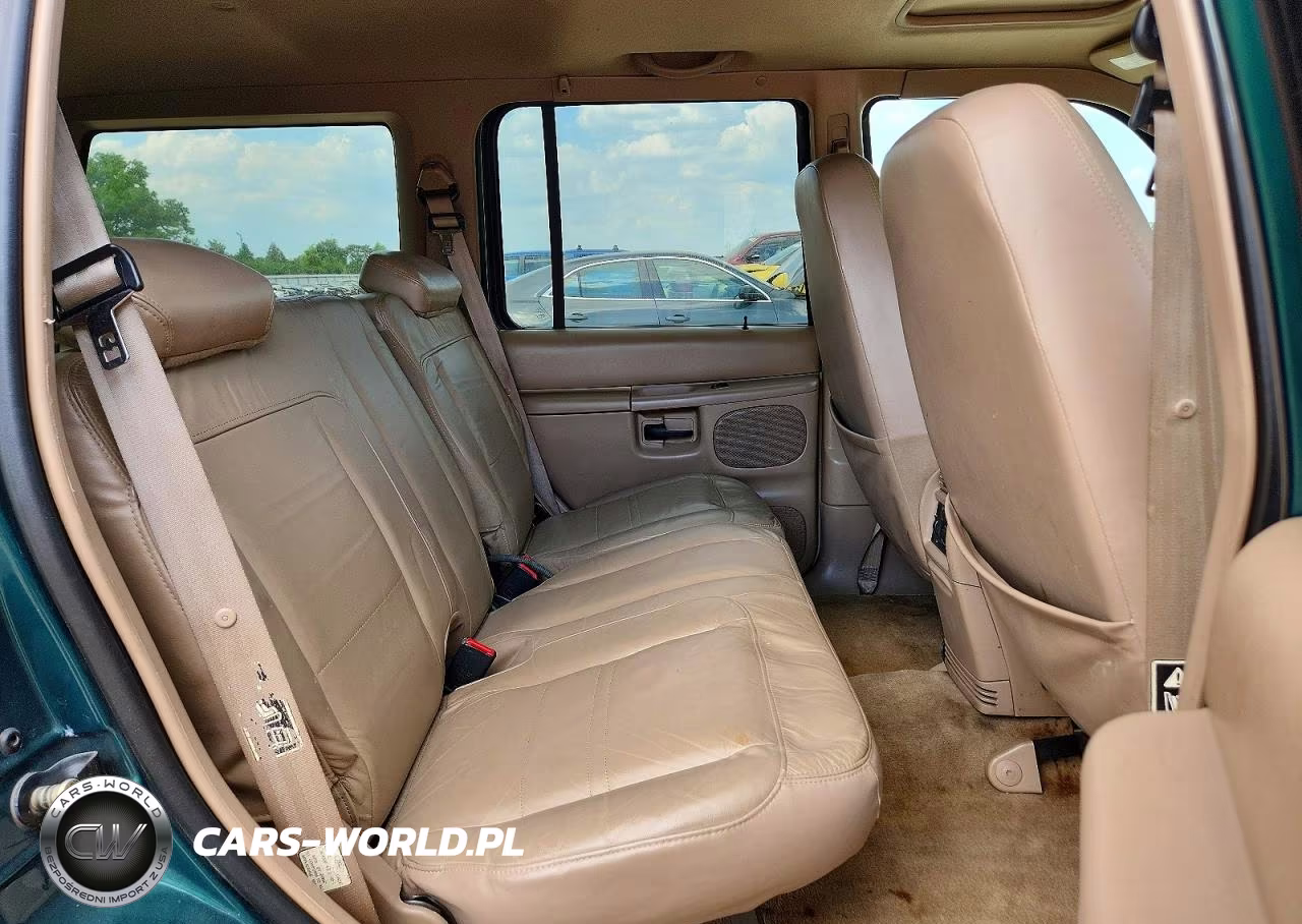 2001 Ford Explorer Eddie Bauer VIN:1FMZU84P61ZA73402 - 11