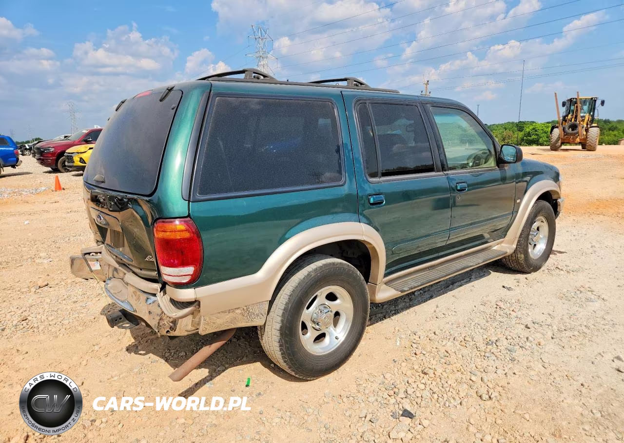 2001 Ford Explorer Eddie Bauer VIN:1FMZU84P61ZA73402 - 3