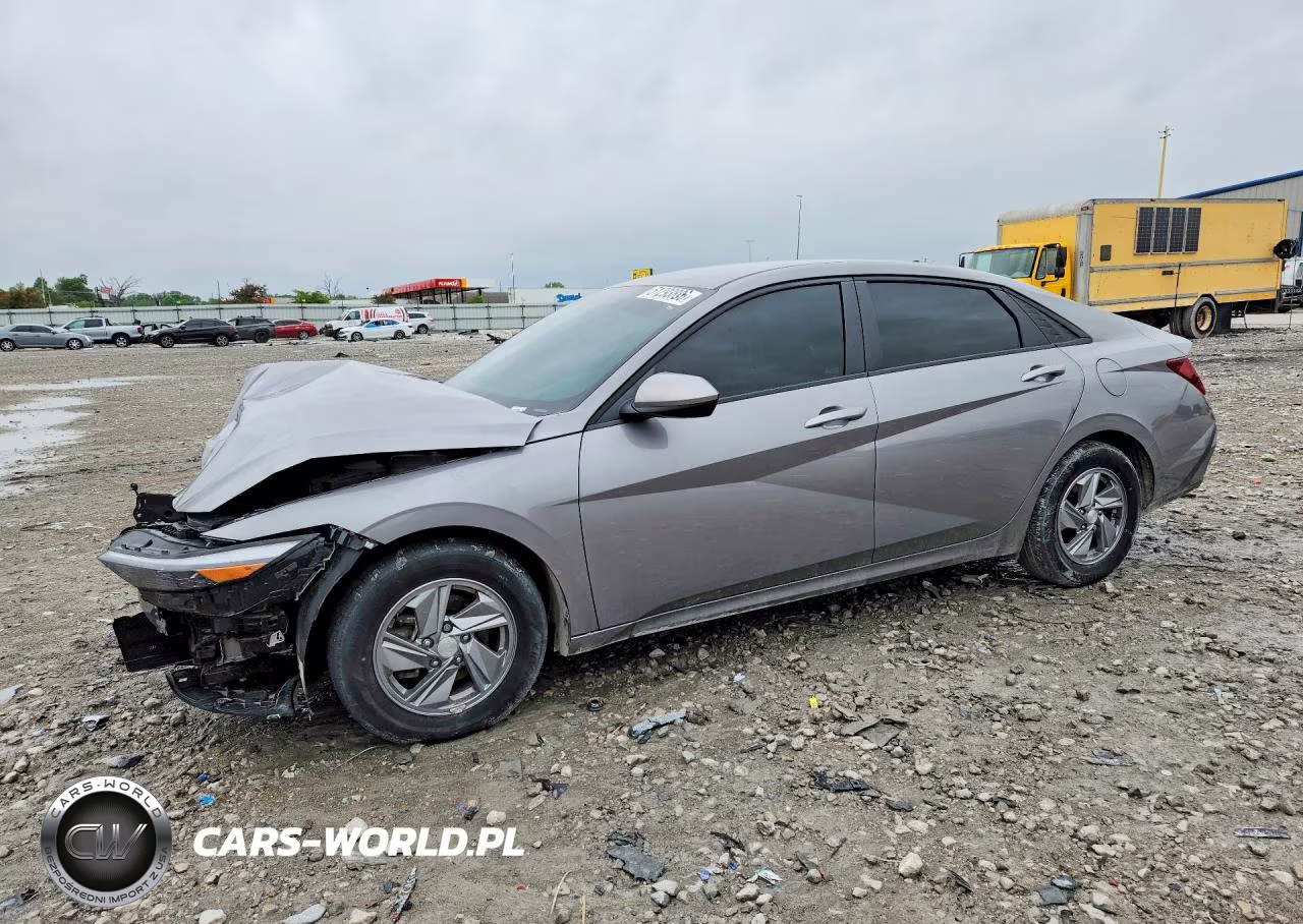 2024 Hyundai Elantra Se – zdjęcie 1 z 12