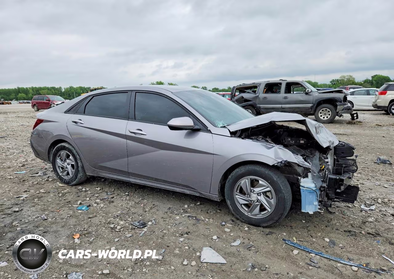 2024 Hyundai Elantra Se VIN:KMHLL4DG0RU743584 - 4