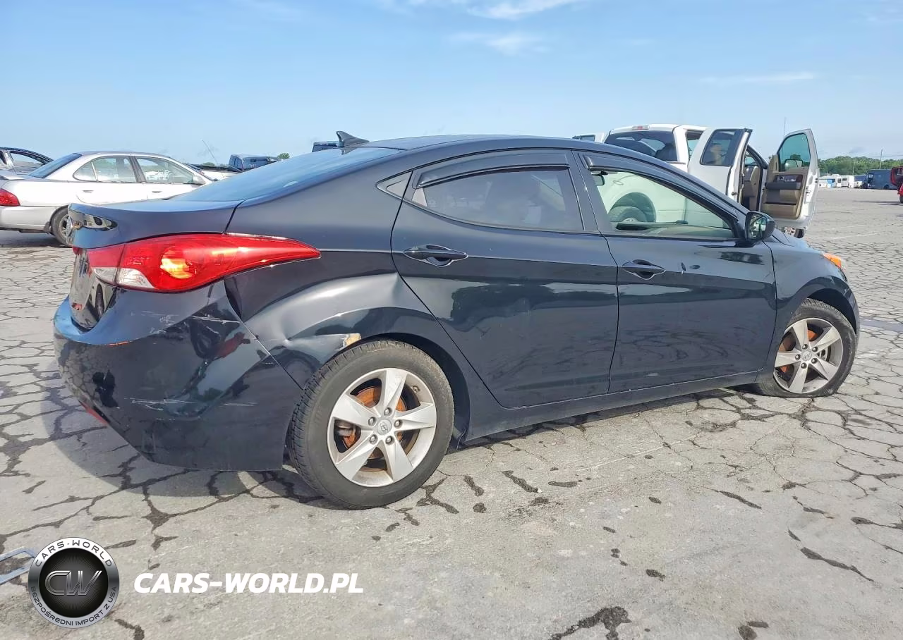 2013 Hyundai Elantra Gls VIN:5NPDH4AEXDH271328 - 3
