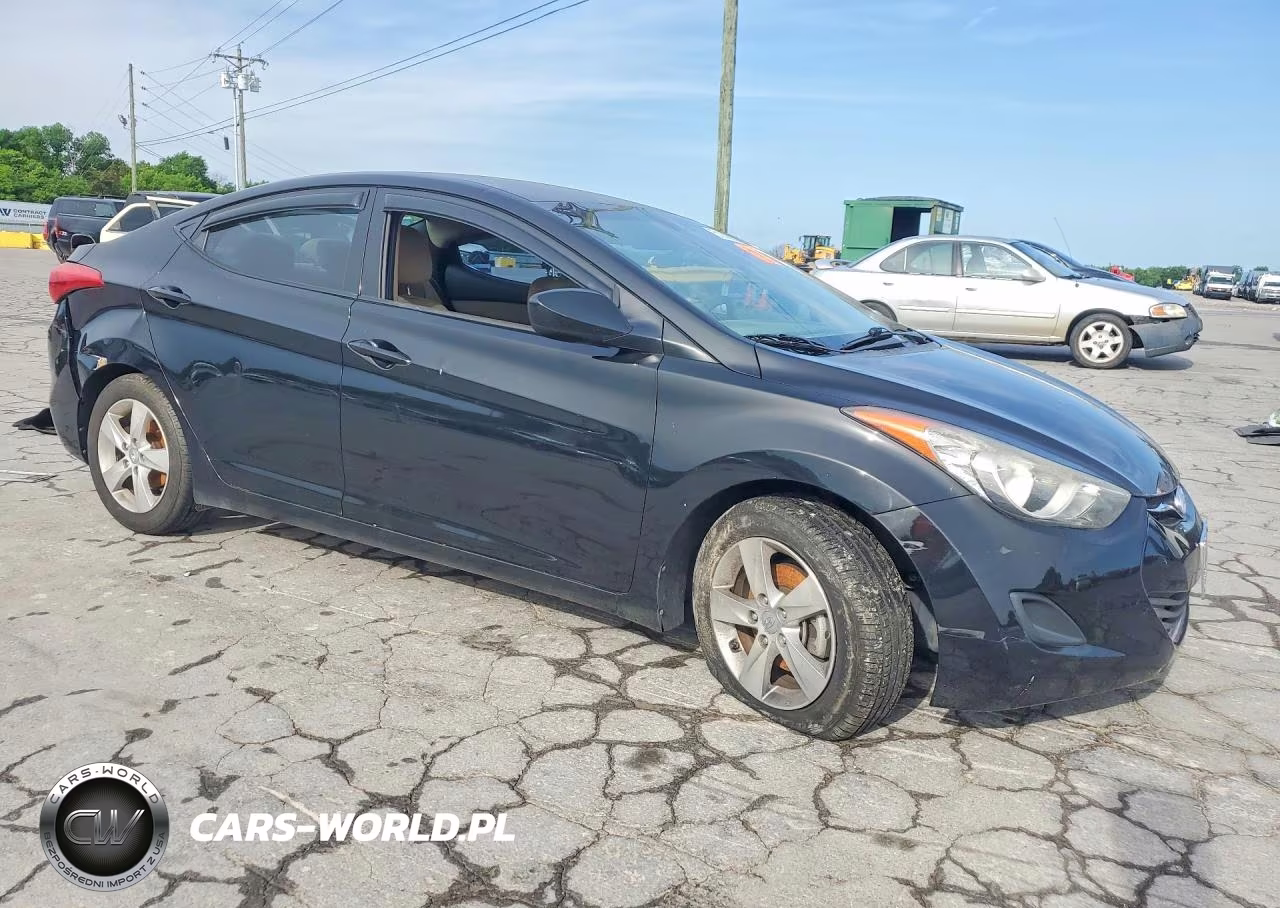 2013 Hyundai Elantra Gls VIN:5NPDH4AEXDH271328 - 4