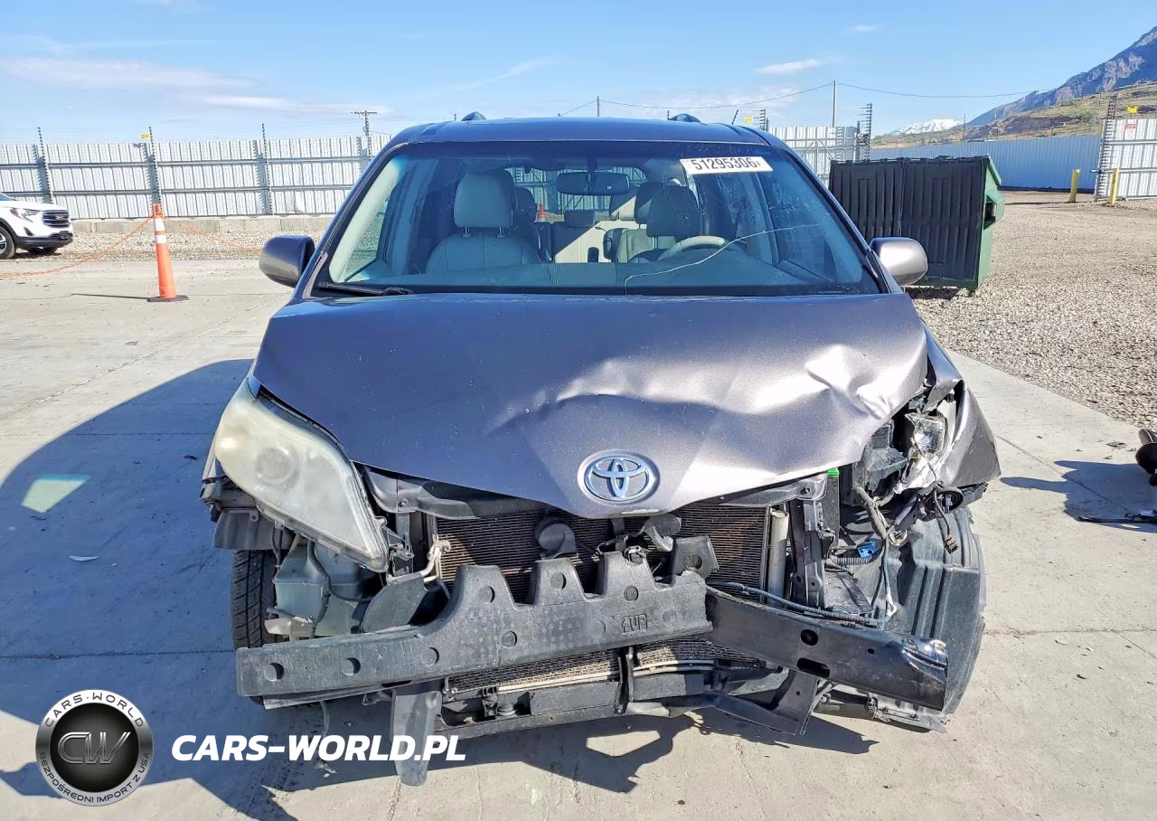 2014 Toyota Sienna Xle 8-Passenger VIN:5TDYK3DC0ES503258 - 5