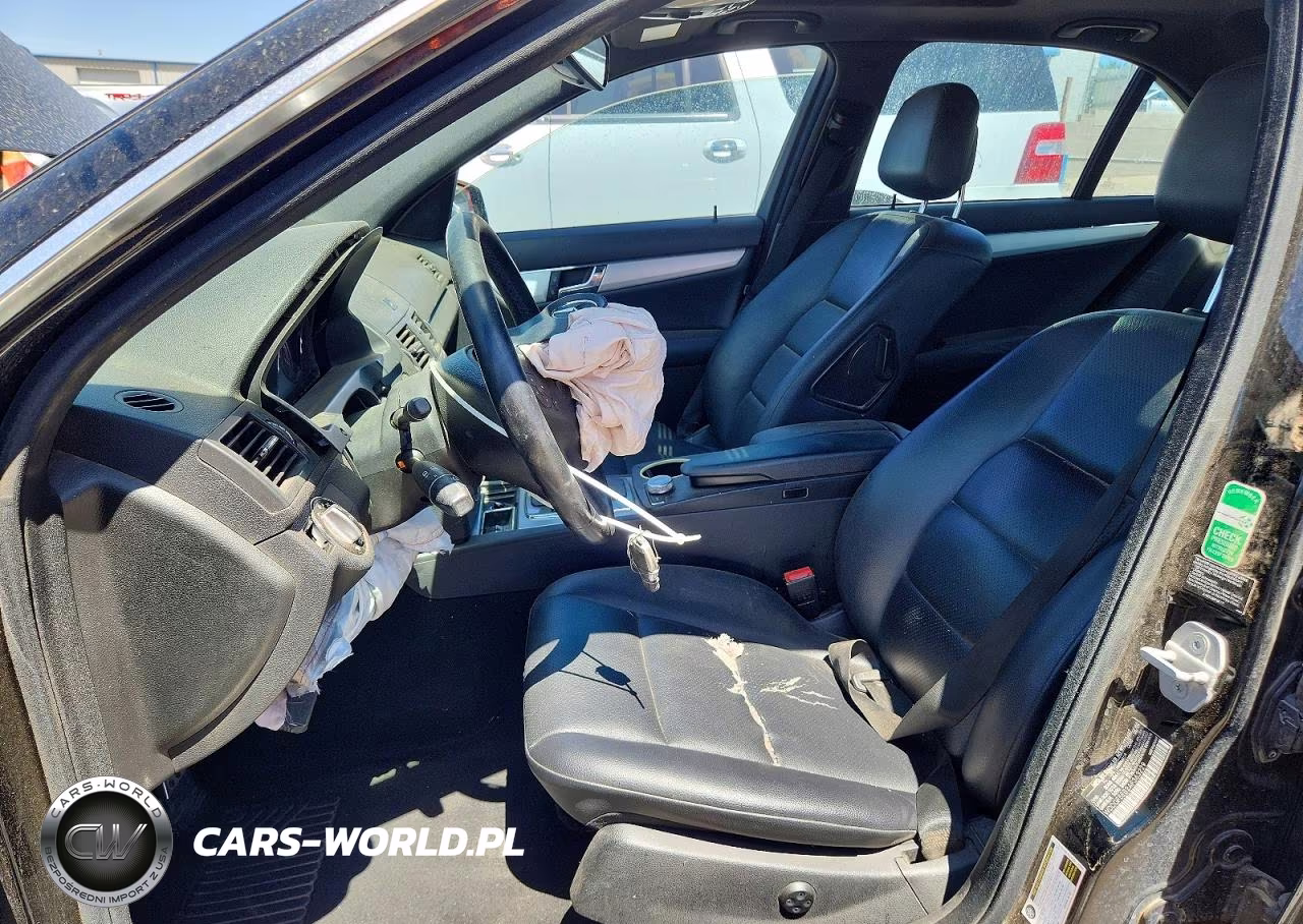 2010 Mercedes-Benz C 300 VIN:WDDGF5EB2AF363229 - 7