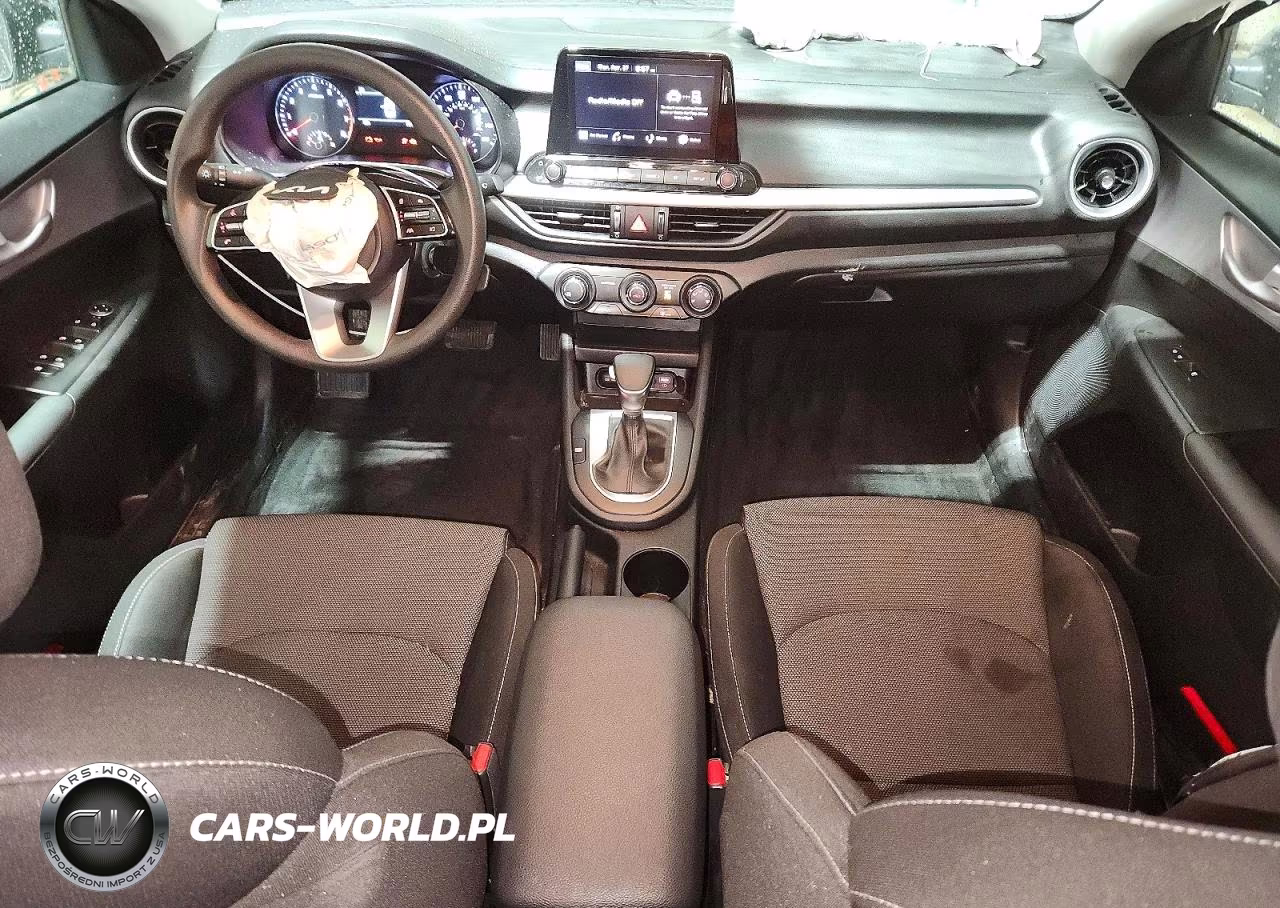 2024 Kia Forte Lxs VIN:3KPF24AD1RE837471 - 8