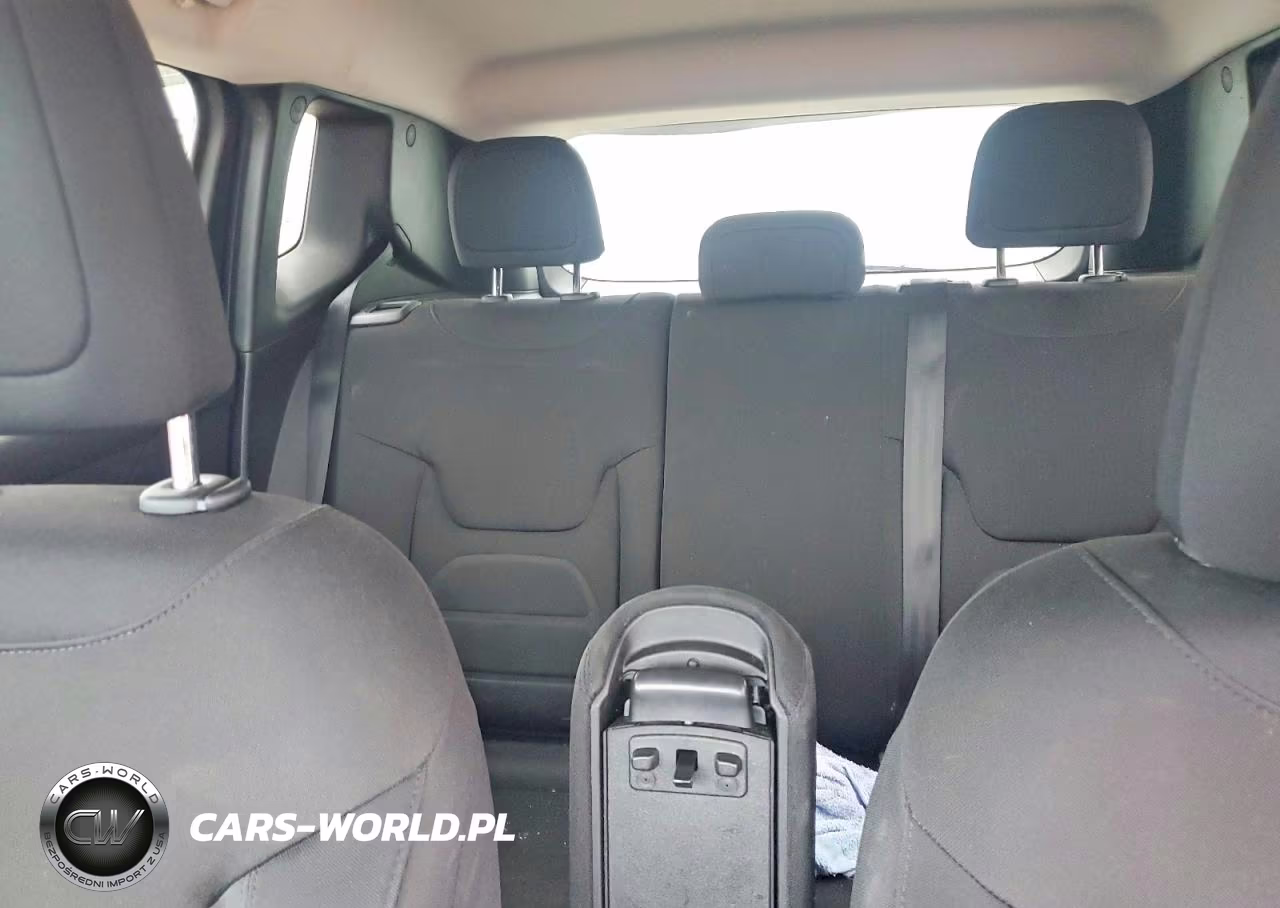 2018 Jeep Renegade Latitude VIN:ZACCJABB0JPJ40153 - 10