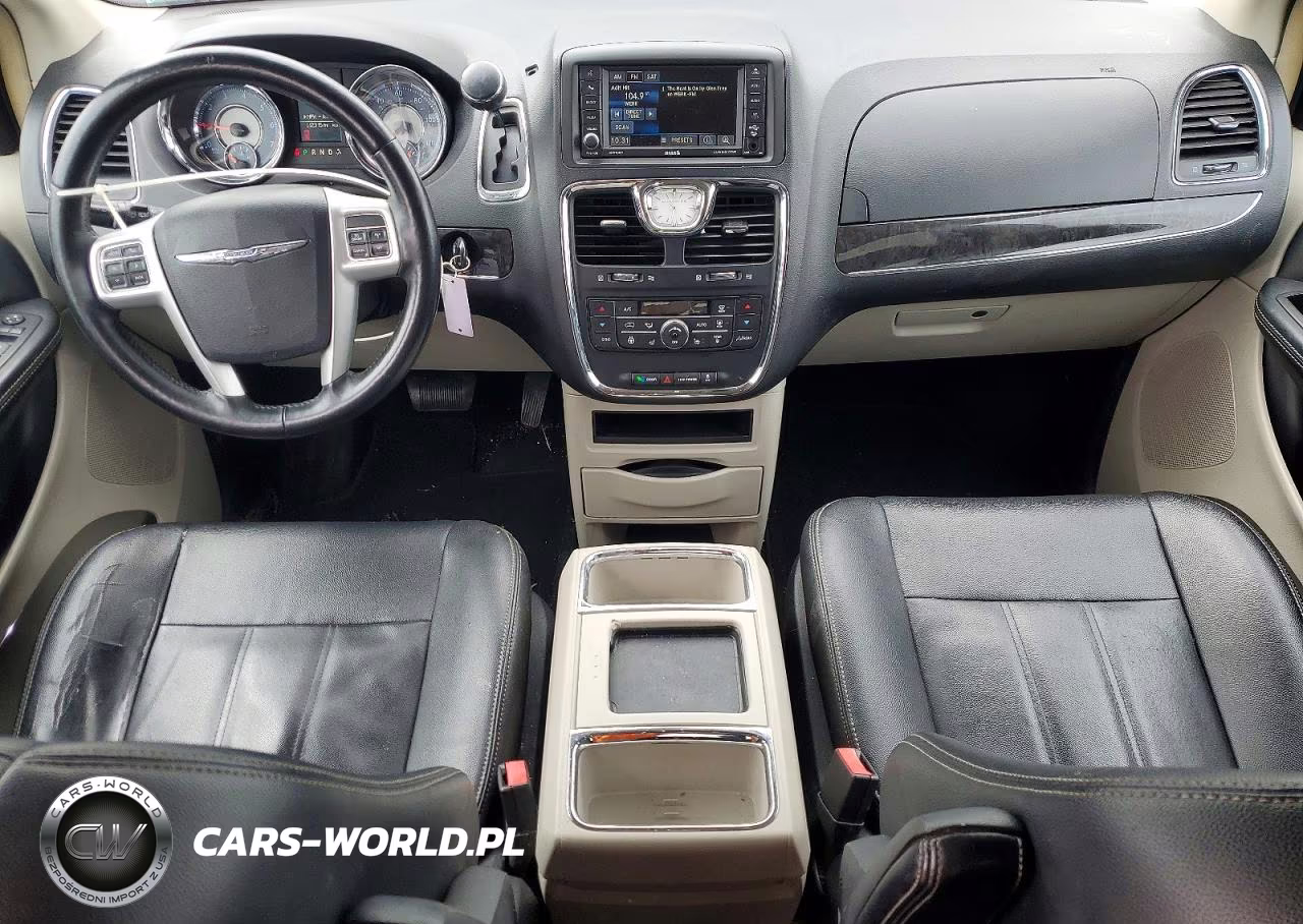 2016 Chrysler Town & Country Touring VIN:2C4RC1BG0GR121044 - 8