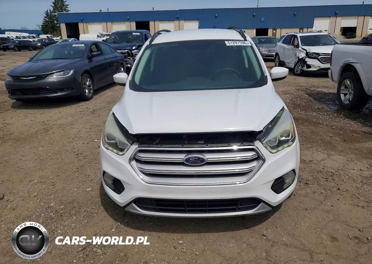 2017 Ford Escape Se VIN:1FMCU0GD4HUA12498 - 5
