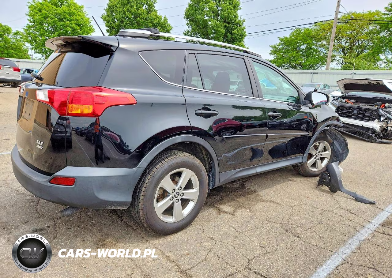 2015 Toyota Rav4 Xle VIN:2T3RFREV6FW296130 - 3