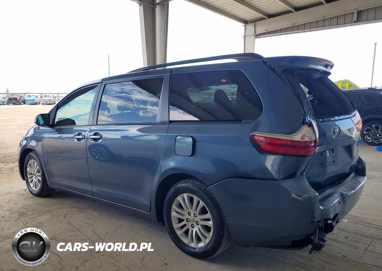 2017 Toyota Sienna VIN:5TDYZ3DC2HS806493 - 2