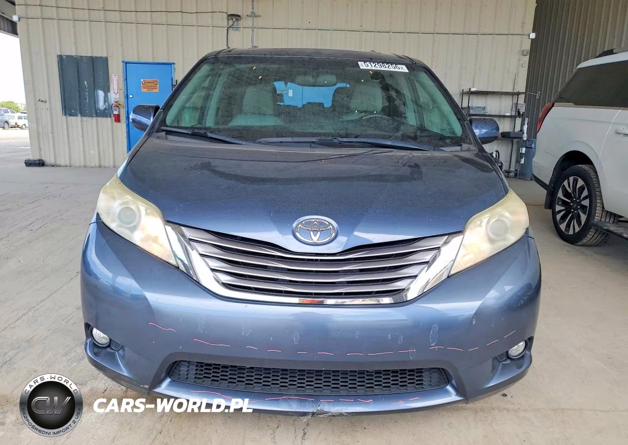 2017 Toyota Sienna VIN:5TDYZ3DC2HS806493 - 5