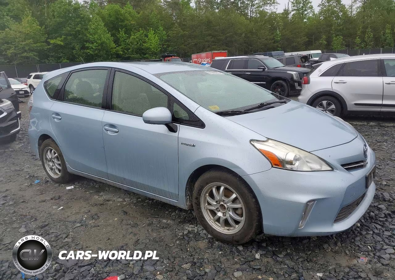 2014 Toyota Prius V Two VIN:JTDZN3EU9E3320011 - 4