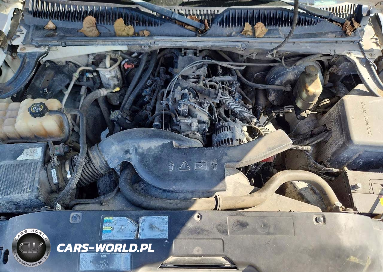 2002 Chevrolet Tahoe C1500 VIN:1GNEC13V02R272838 - 12