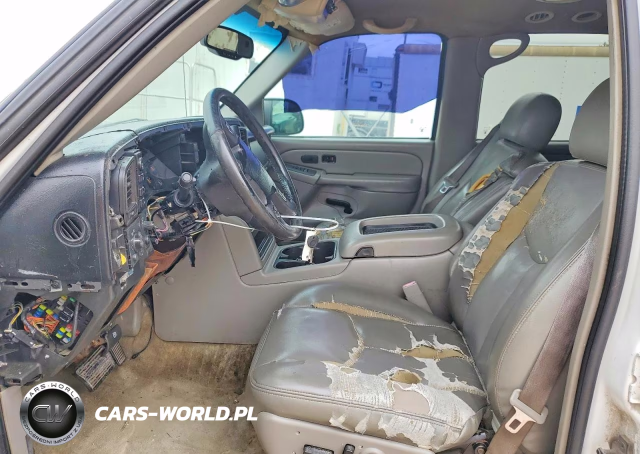 2004 Chevrolet Suburban K1500 VIN:3GNFK16Z94G110912 - 7