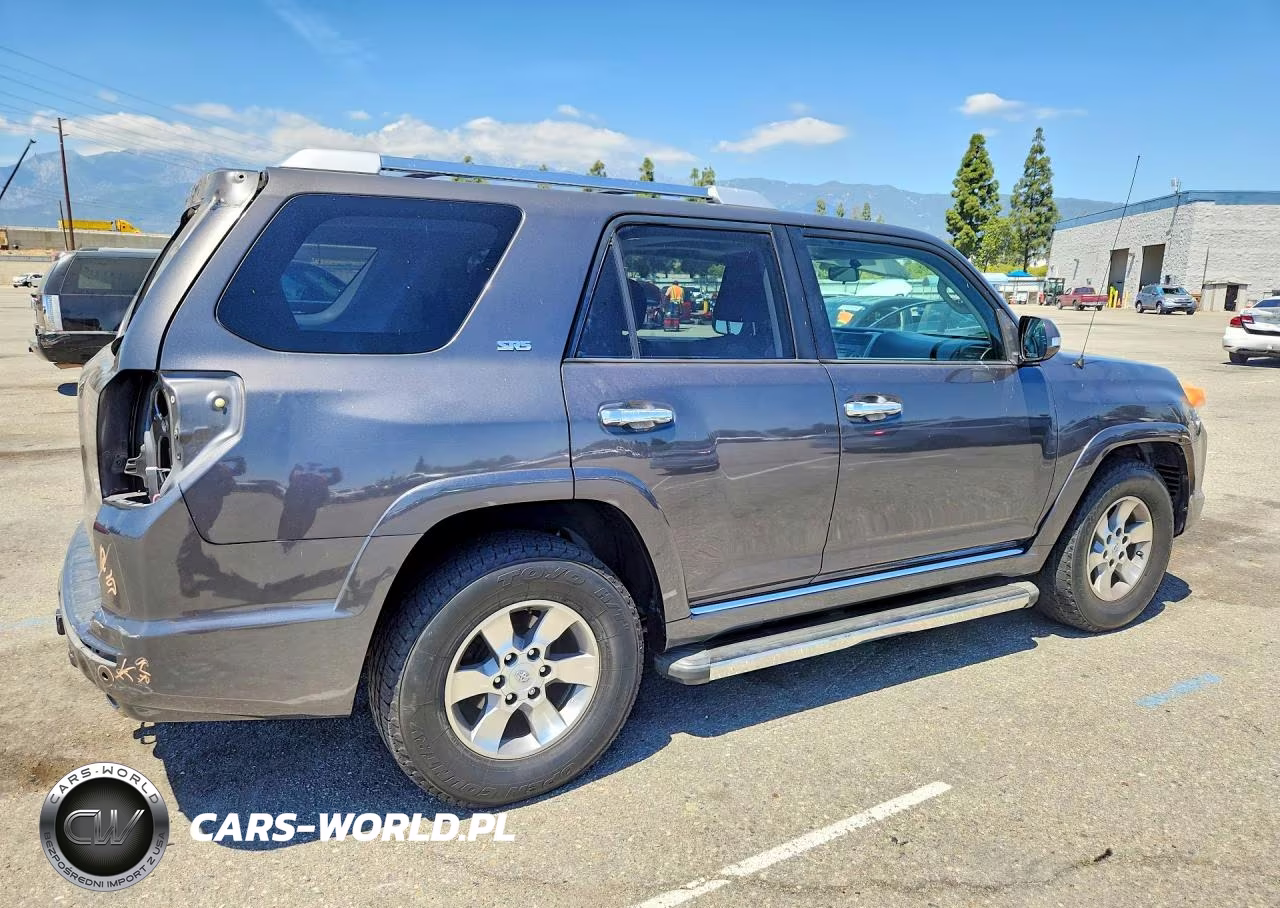 2010 Toyota 4Runner Sr5 VIN:JTEZU5JR7A5006318 - 3