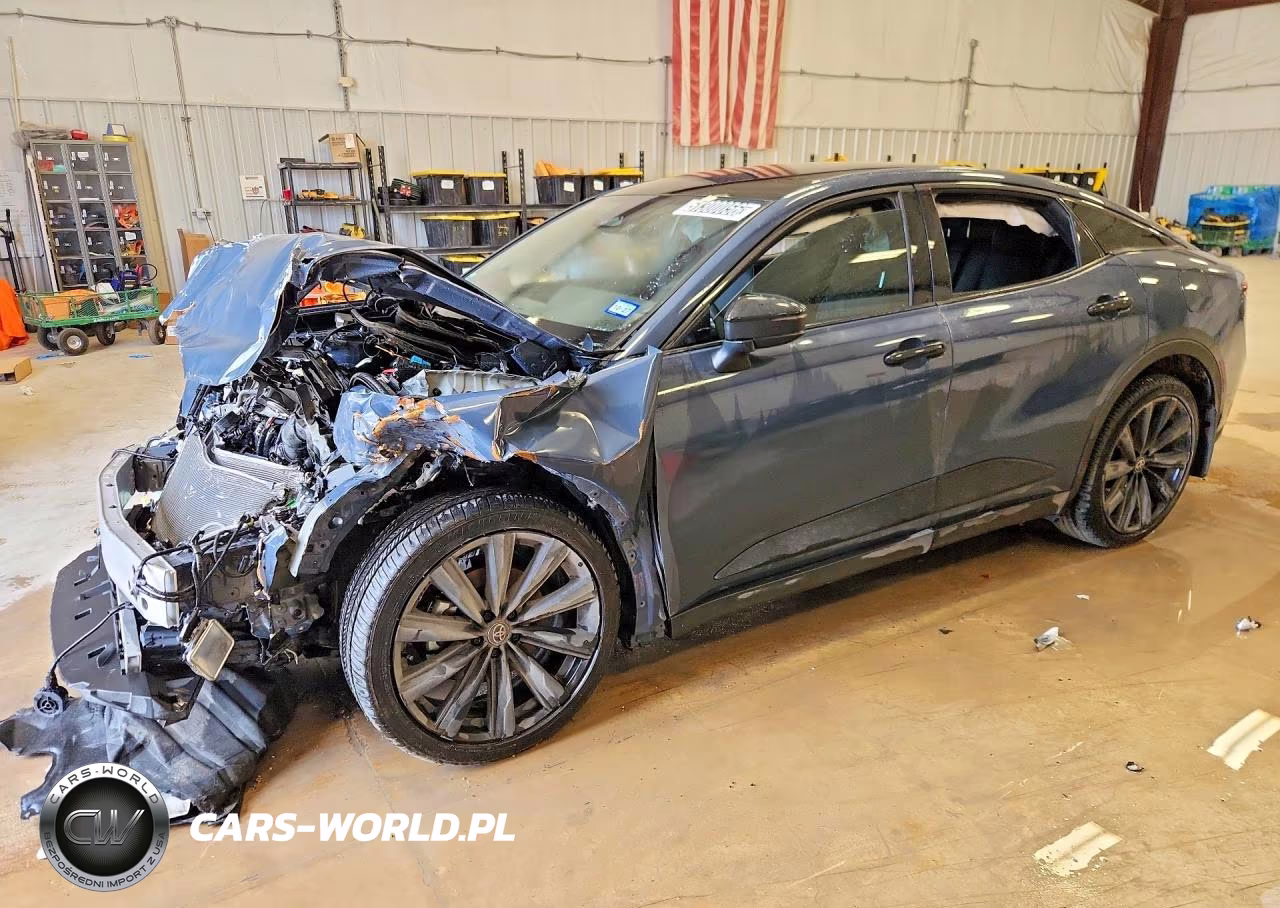 2026 Toyota Crown Nightshade – zdjęcie 1 z 13