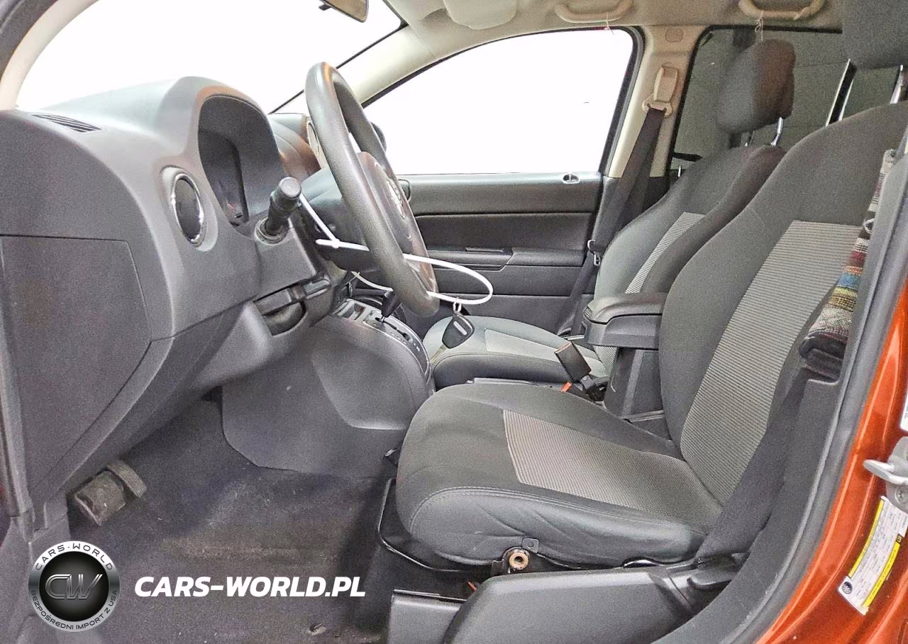 2012 Jeep Compass Sport VIN:1C4NJCBA8CD605892 - 7