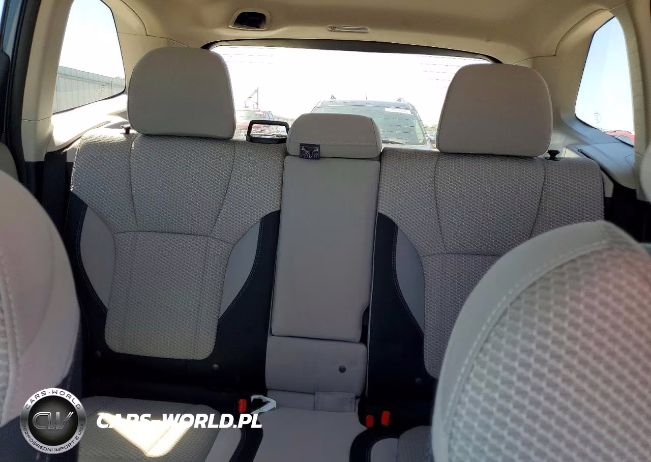 2021 Subaru Forester Premium VIN:JF2SKAJC1MH410350 - 10