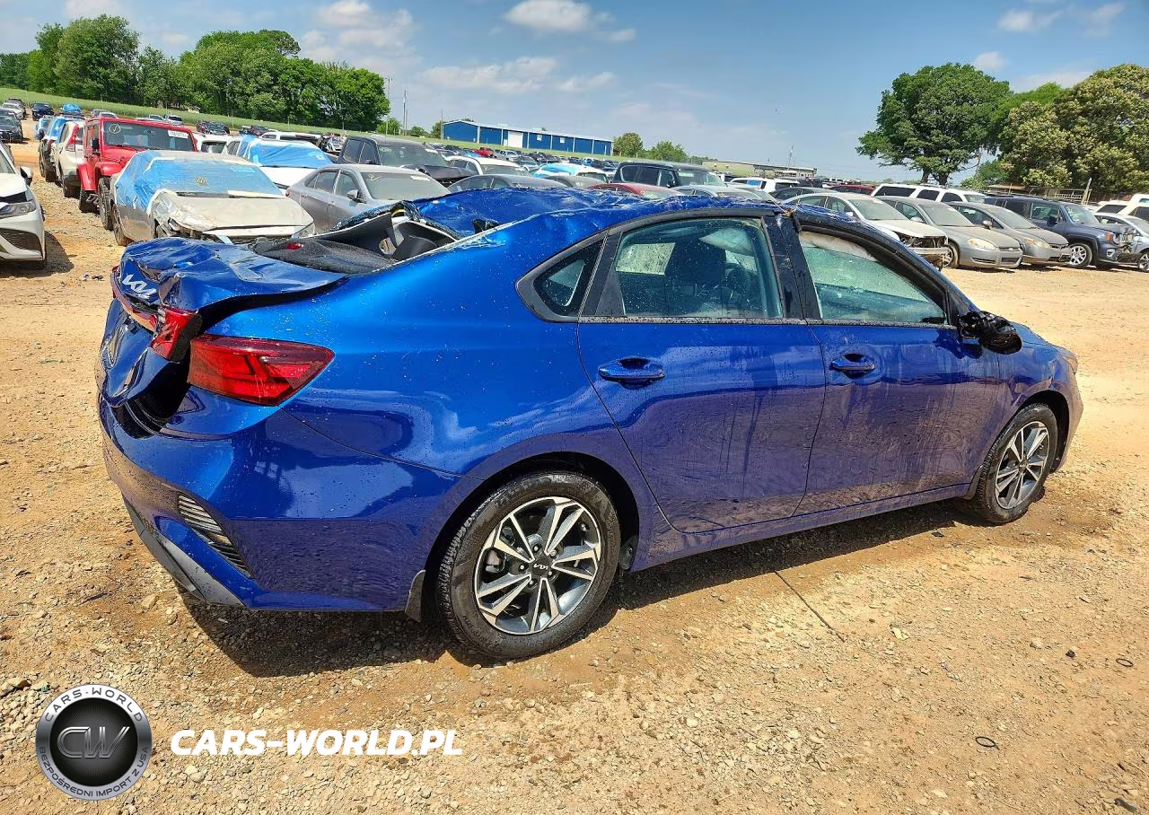 2024 Kia Forte Lxs VIN:3KPF24AD3RE794428 - 3