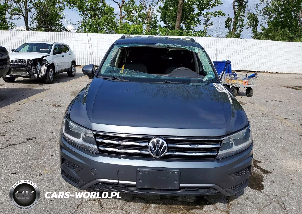 2018 Volkswagen Tiguan S VIN:3VV1B7AX2JM074054 - 5