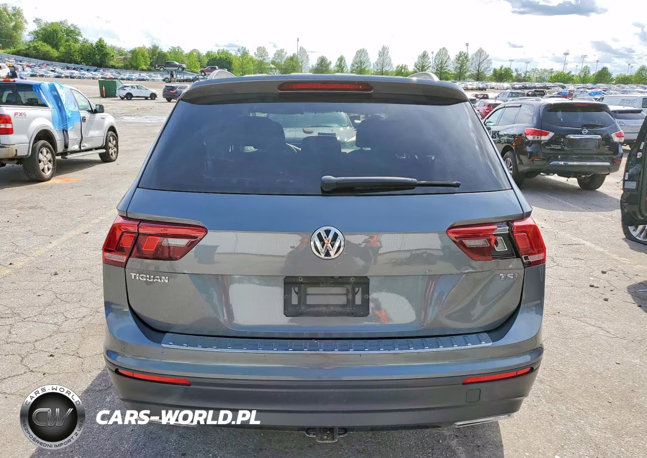 2018 Volkswagen Tiguan S VIN:3VV1B7AX2JM074054 - 6