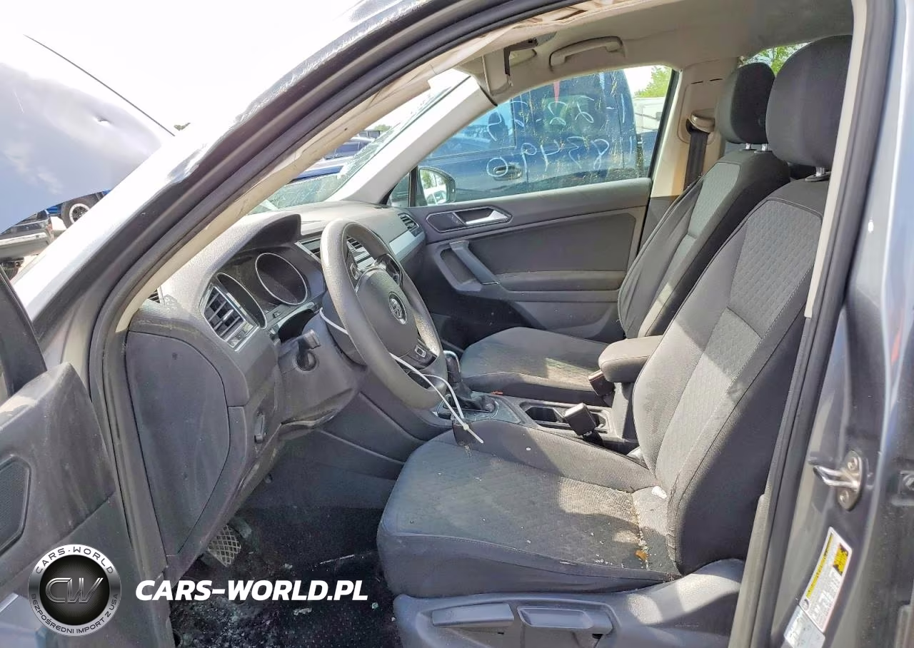 2018 Volkswagen Tiguan S VIN:3VV1B7AX2JM074054 - 7