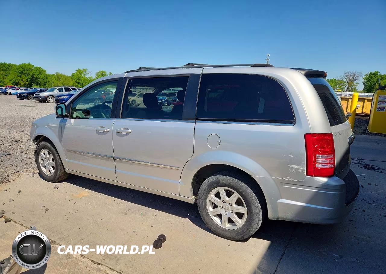 2010 Chrysler Town & Country Touring VIN:2A4RR5D1XAR192946 - 2