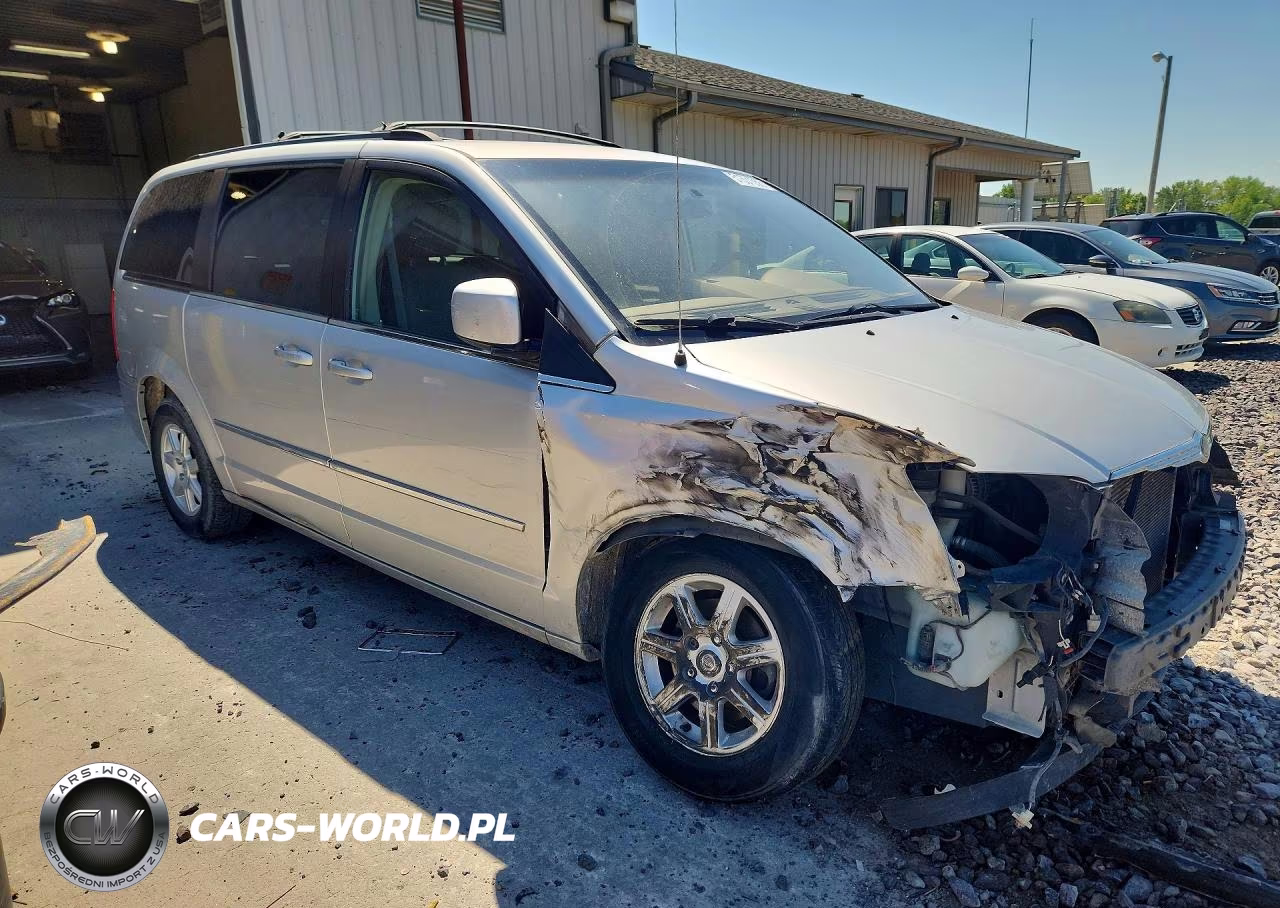 2010 Chrysler Town & Country Touring VIN:2A4RR5D1XAR192946 - 4