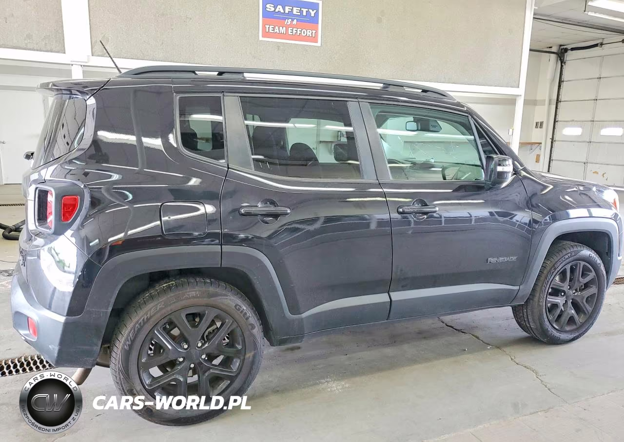 2016 Jeep Renegade Latitude VIN:ZACCJBBT3GPD58758 - 3
