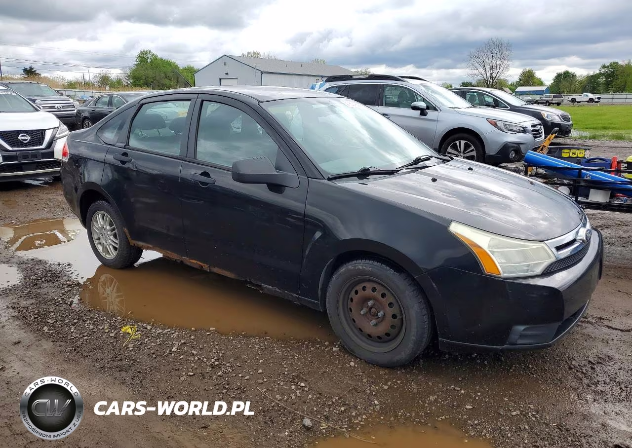 2011 Ford Focus Se VIN:1FAHP3FN0BW176877 - 4