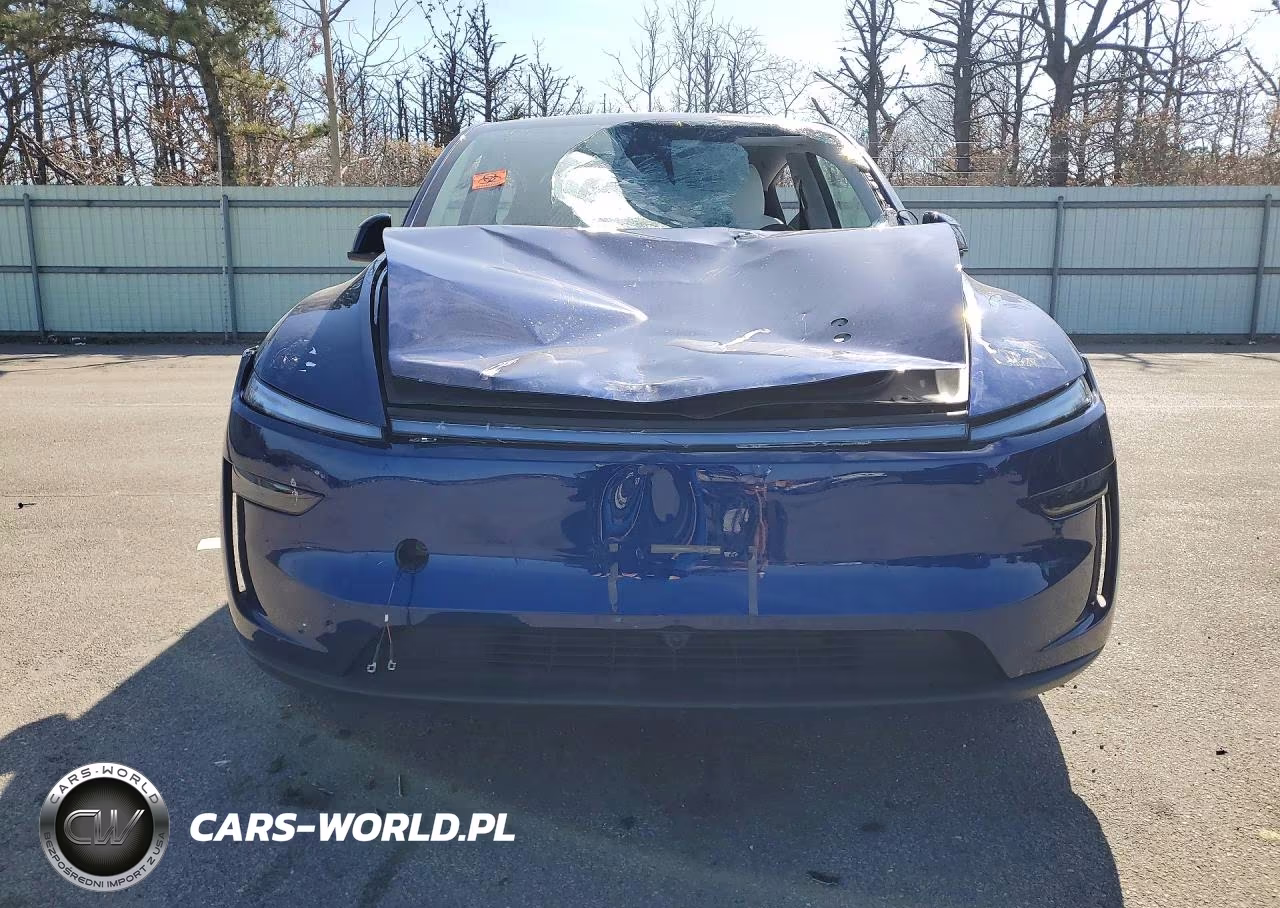2026 Tesla Model Y VIN:7SAYGDEE4TA406119 - 5