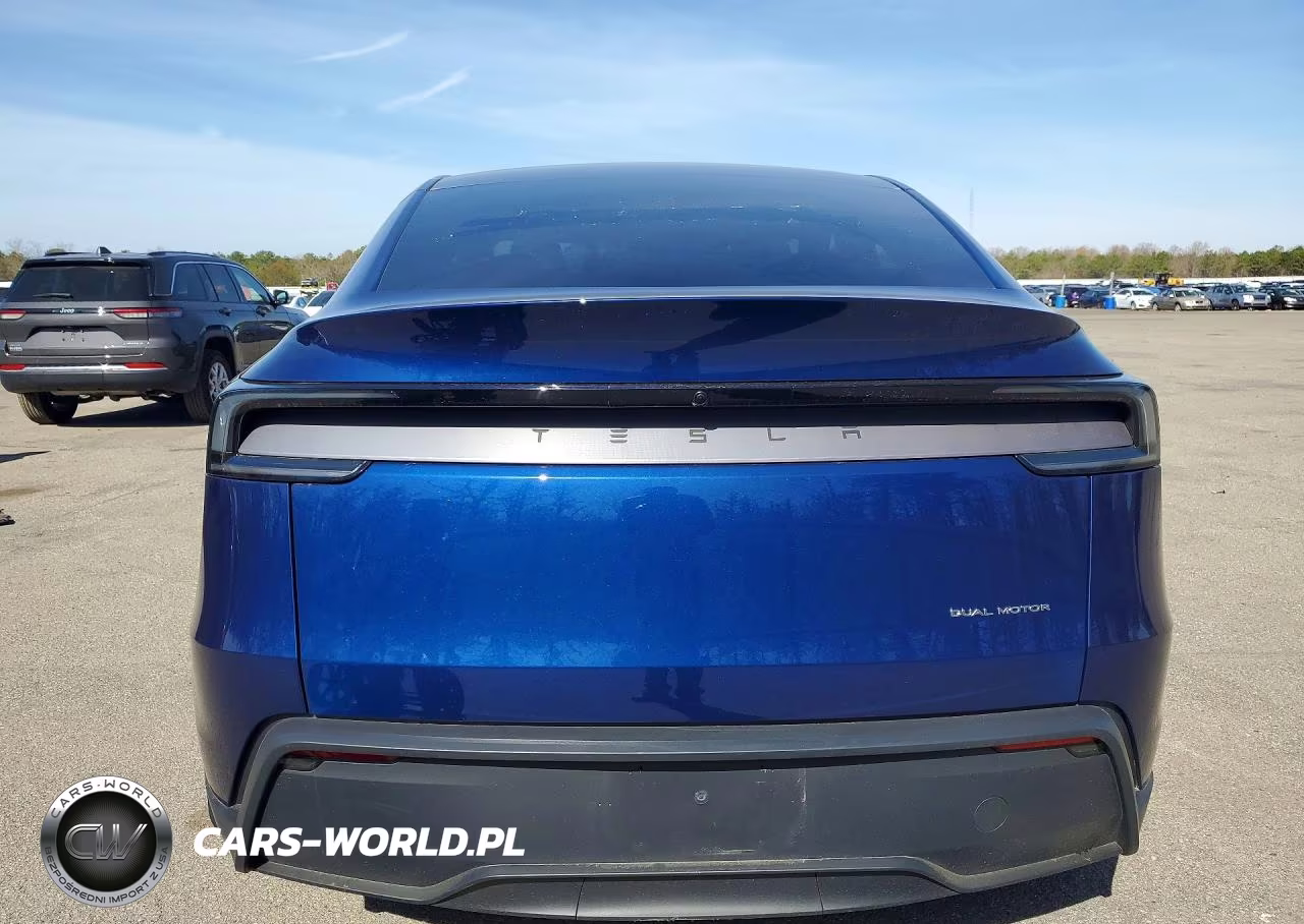 2026 Tesla Model Y VIN:7SAYGDEE4TA406119 - 6