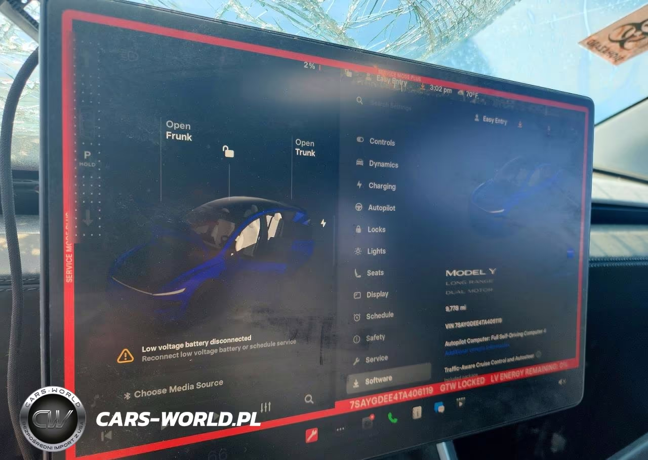 2026 Tesla Model Y VIN:7SAYGDEE4TA406119 - 9