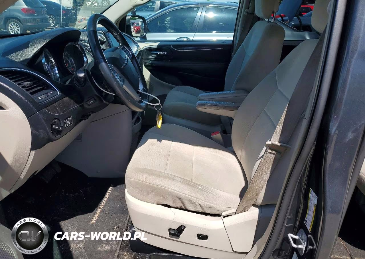2012 Chrysler Town & Country Touring VIN:2C4RC1BG4CR159189 - 7
