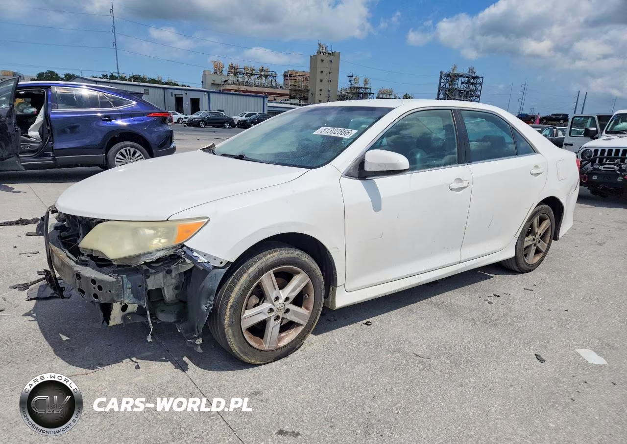 2014 Toyota Camry Se – zdjęcie 1 z 12