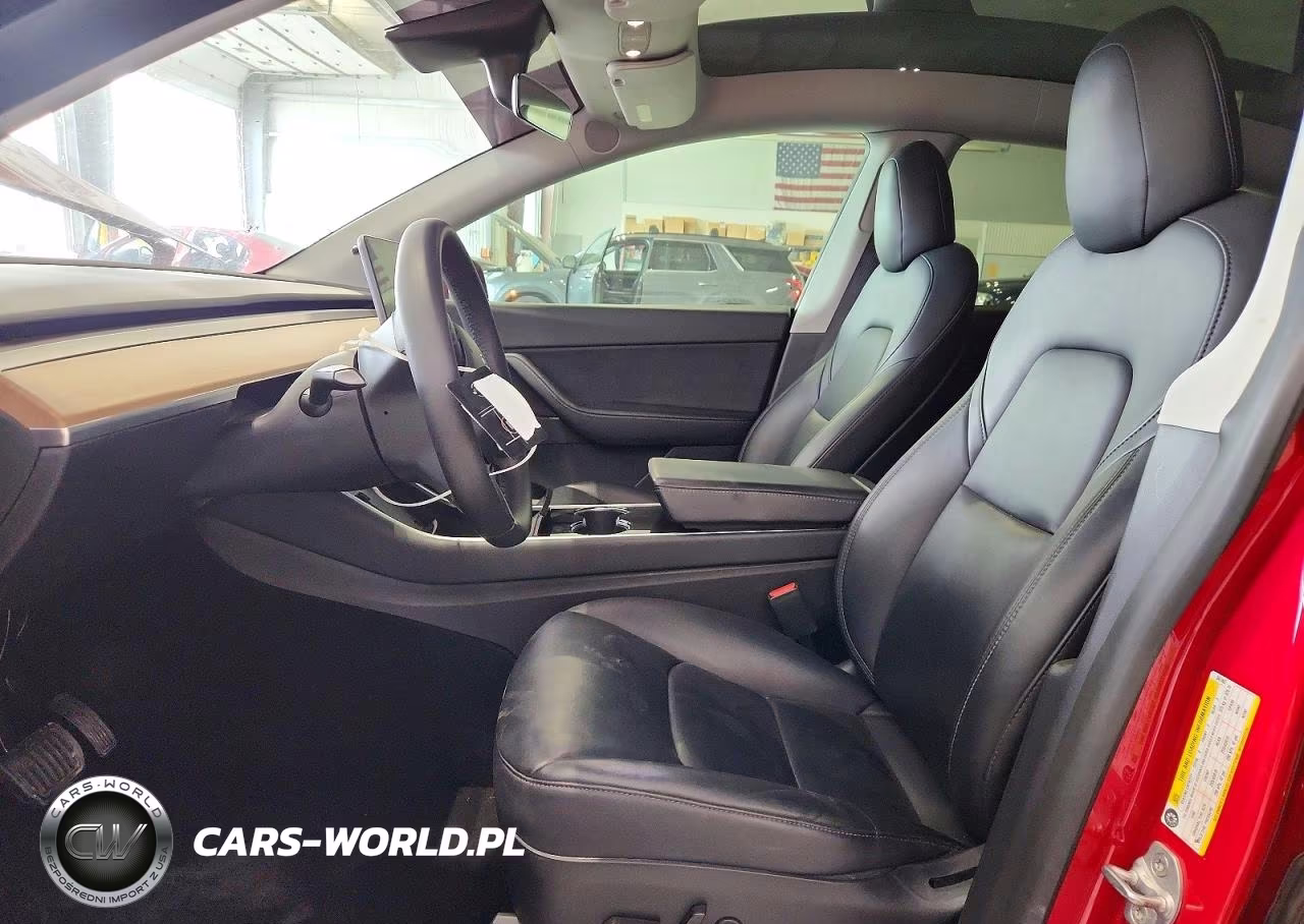 2020 Tesla Model Y VIN:5YJYGDEE7LF047462 - 7