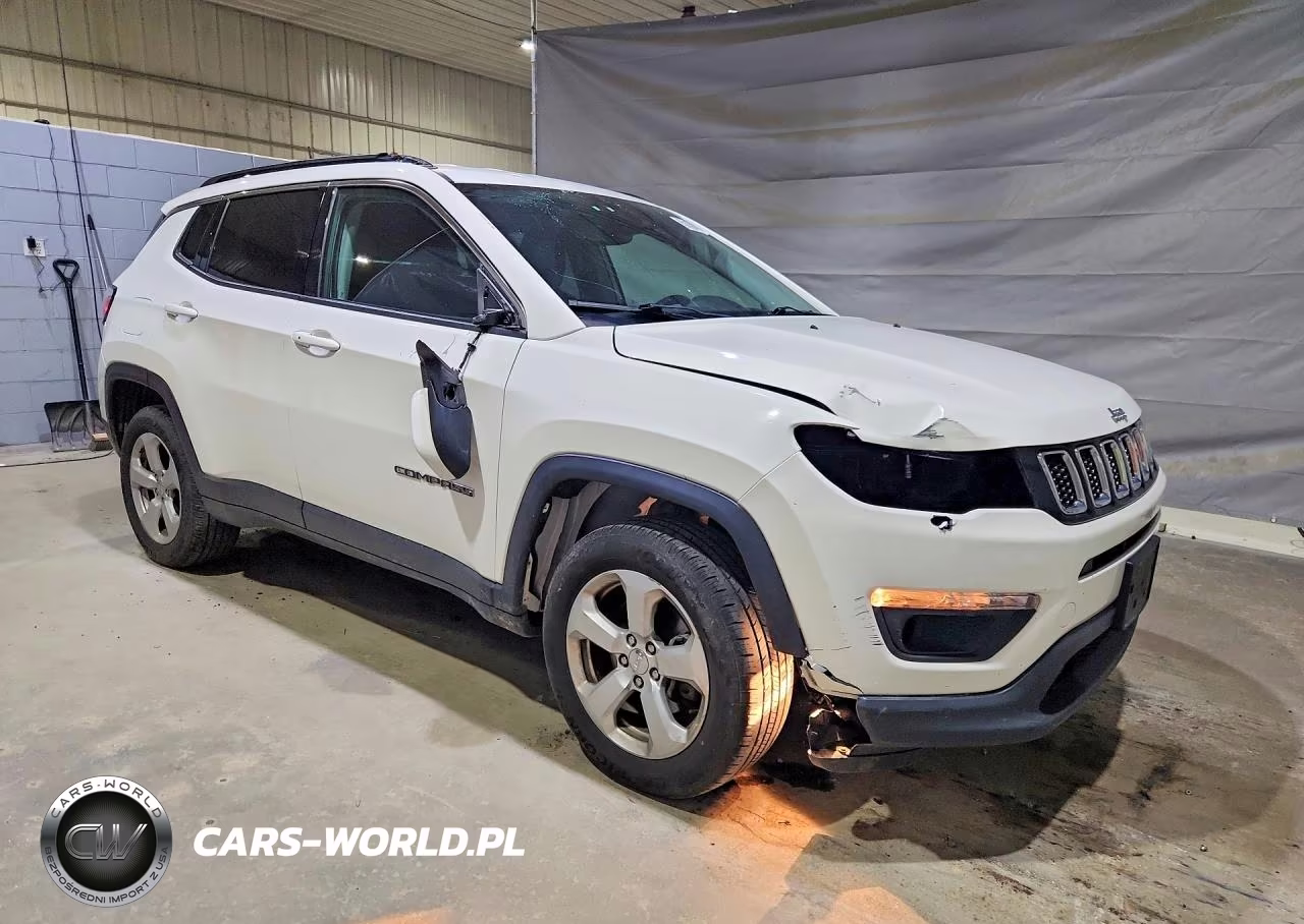 2020 Jeep Compass Latitude VIN:3C4NJDBB3LT121962 - 4