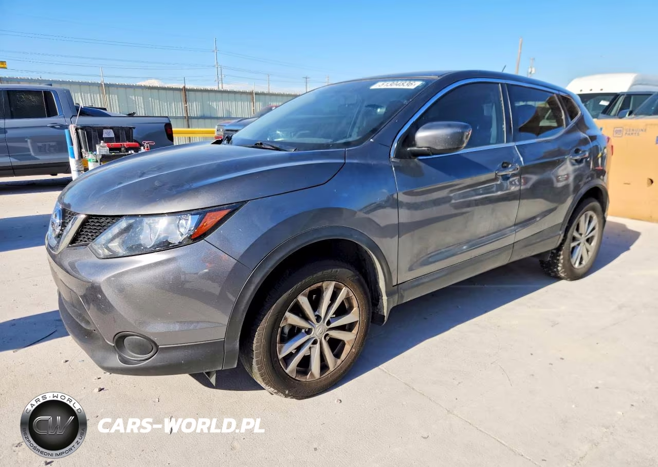 2018 Nissan Rogue Sport S – zdjęcie 1 z 13