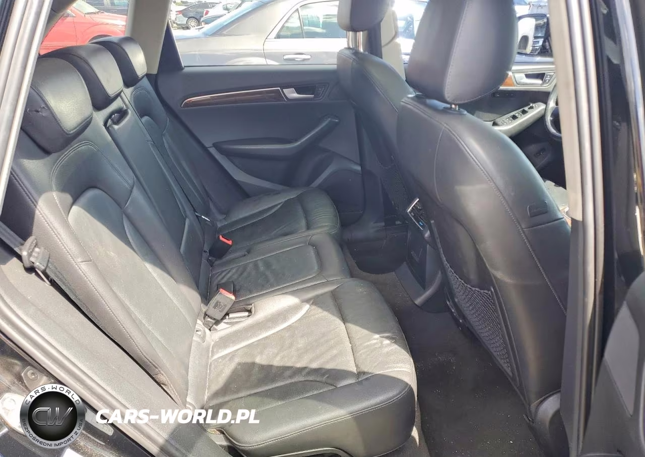 2010 Audi Q5 Premium Plus VIN:WA1LKAFP5AA100070 - 11