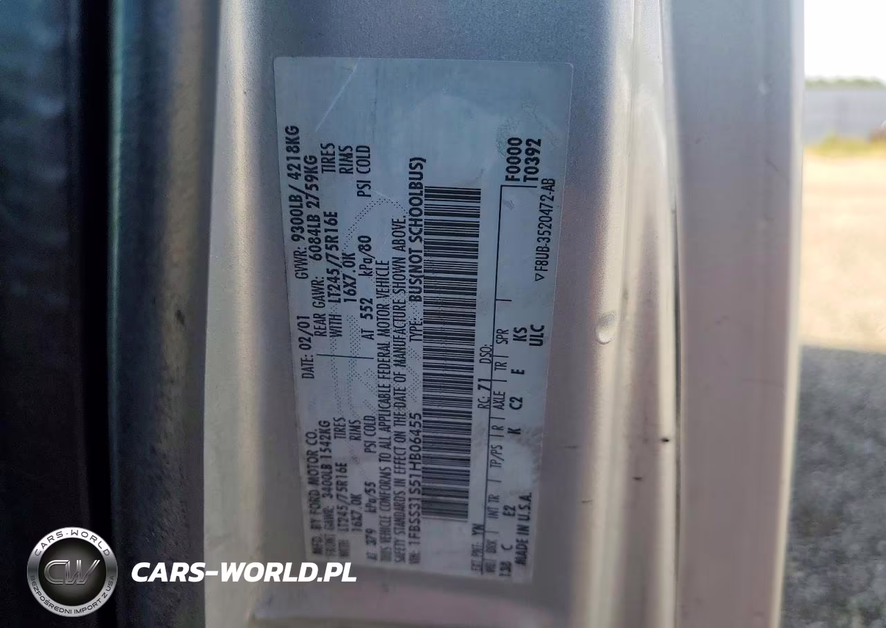 2001 Ford Econoline E350 Super Duty Wagon VIN:1FBSS31S51HB06455 - 13