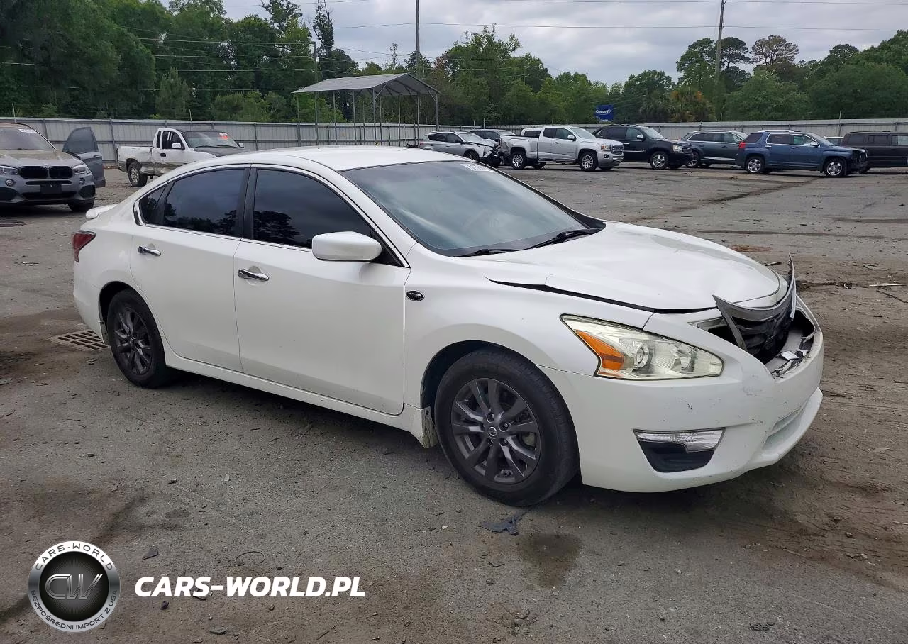 2015 Nissan Altima 2.5 S VIN:1N4AL3AP7FC579722 - 4