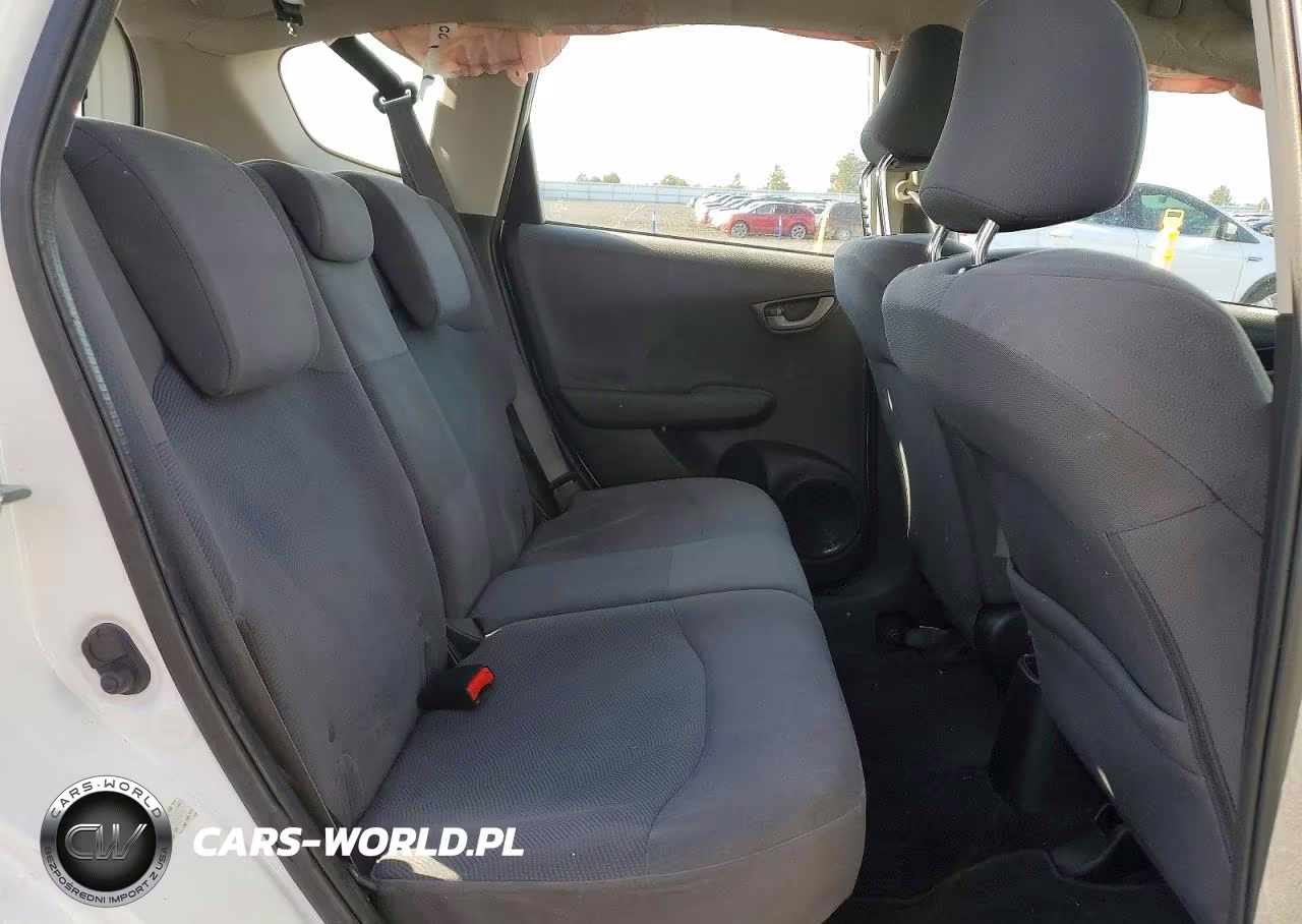 2013 Honda Fit VIN:JHMGE8H36DC032290 - 10
