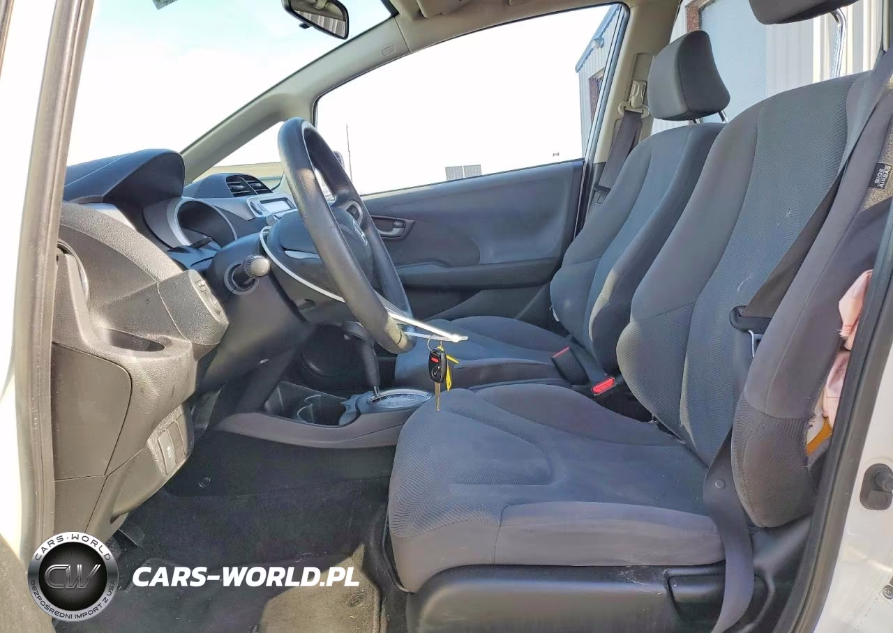 2013 Honda Fit VIN:JHMGE8H36DC032290 - 7