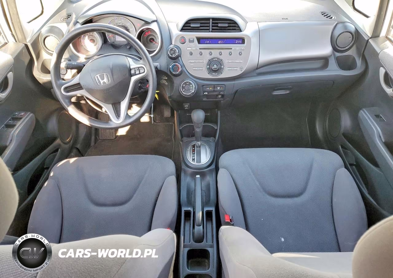 2013 Honda Fit VIN:JHMGE8H36DC032290 - 8