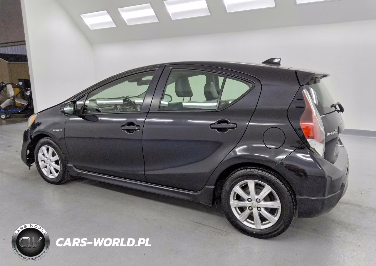 2017 Toyota Prius C Four VIN:JTDKDTB30H1592687 - 2