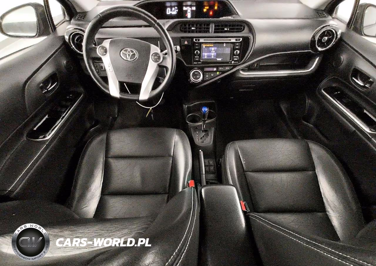 2017 Toyota Prius C Four VIN:JTDKDTB30H1592687 - 8