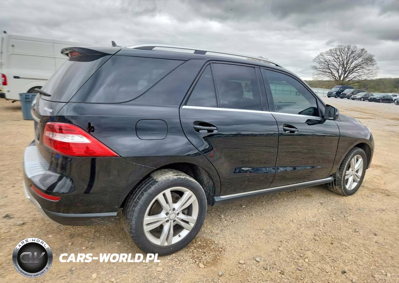 2015 Mercedes-Benz Ml 350 4Matic VIN:4JGDA5HB2FA580884 - 3