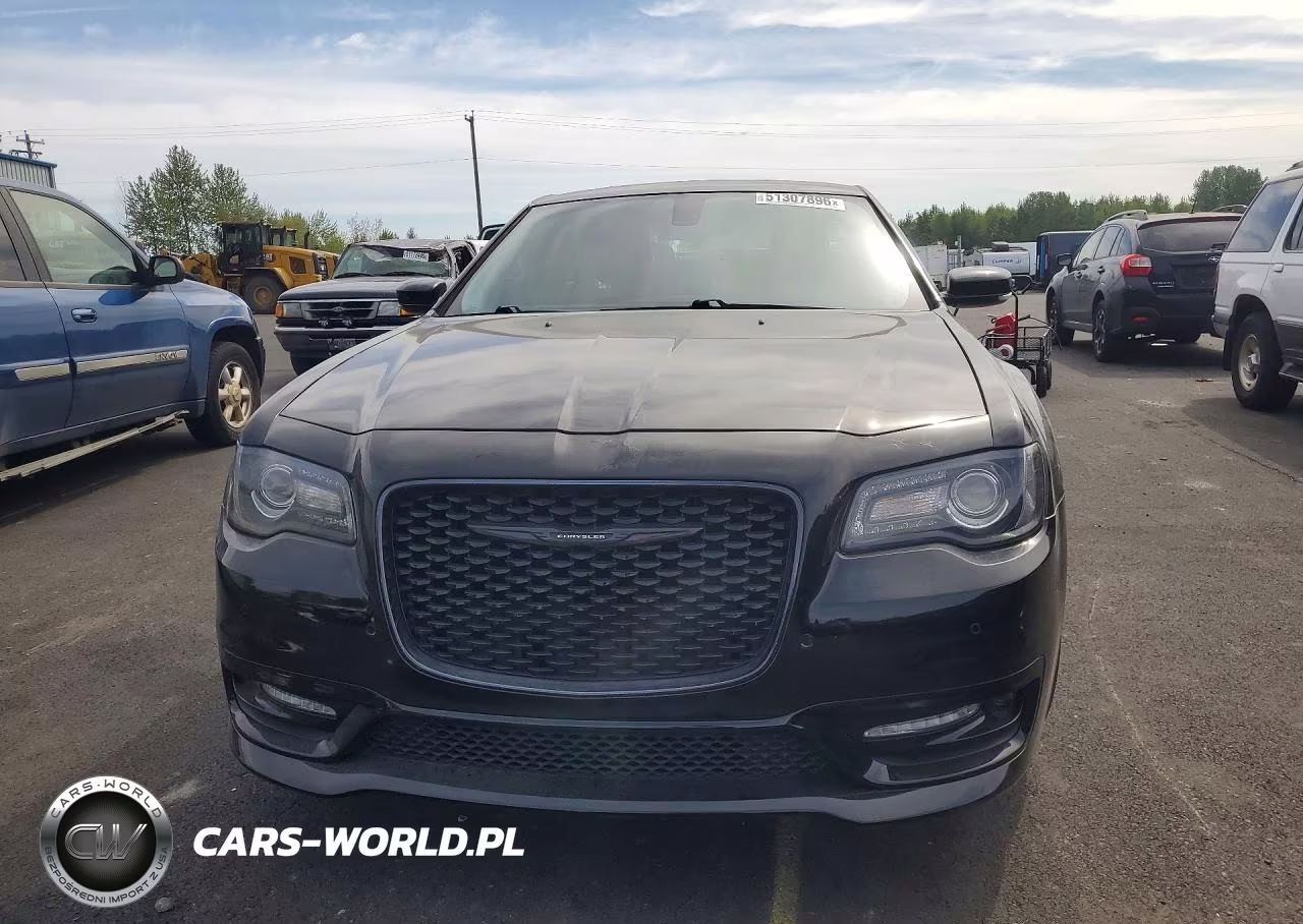 2022 Chrysler 300 Touring L VIN:2C3CCADG8NH178988 - 5