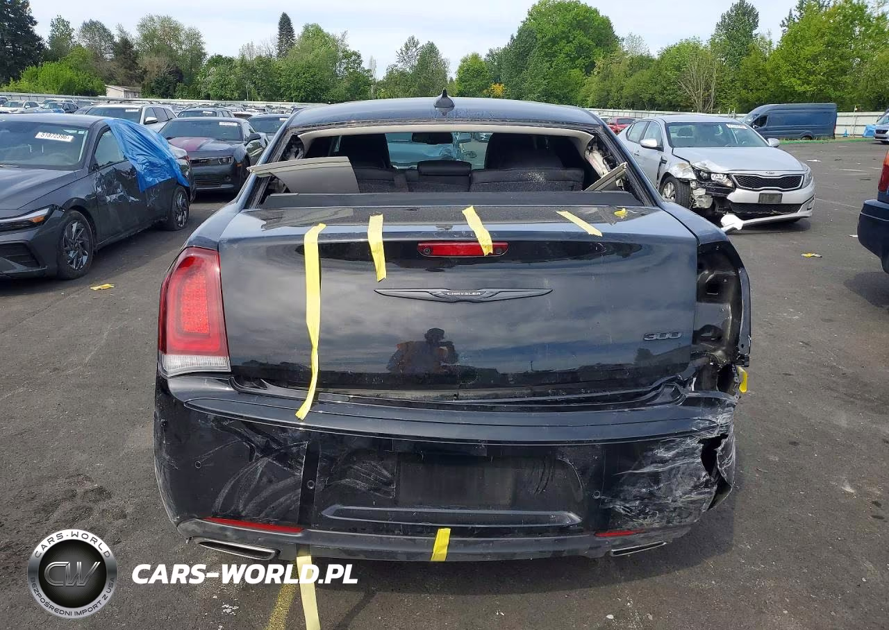 2022 Chrysler 300 Touring L VIN:2C3CCADG8NH178988 - 6