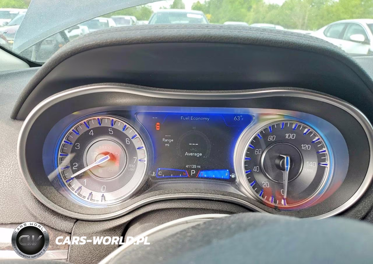 2022 Chrysler 300 Touring L VIN:2C3CCADG8NH178988 - 9